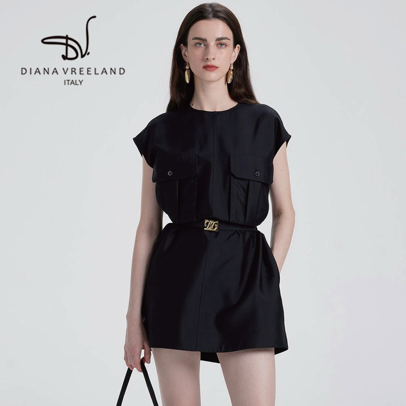 【Diana Vreeland】ポケットありノースリーブベスト